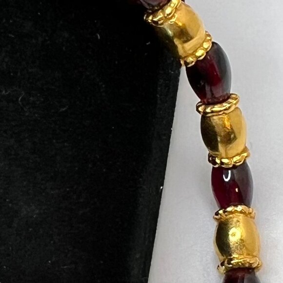 Metropolitan Museum of Art Egyptian Garnet Necklace and CLIP Earrings - Picture 7 of 7